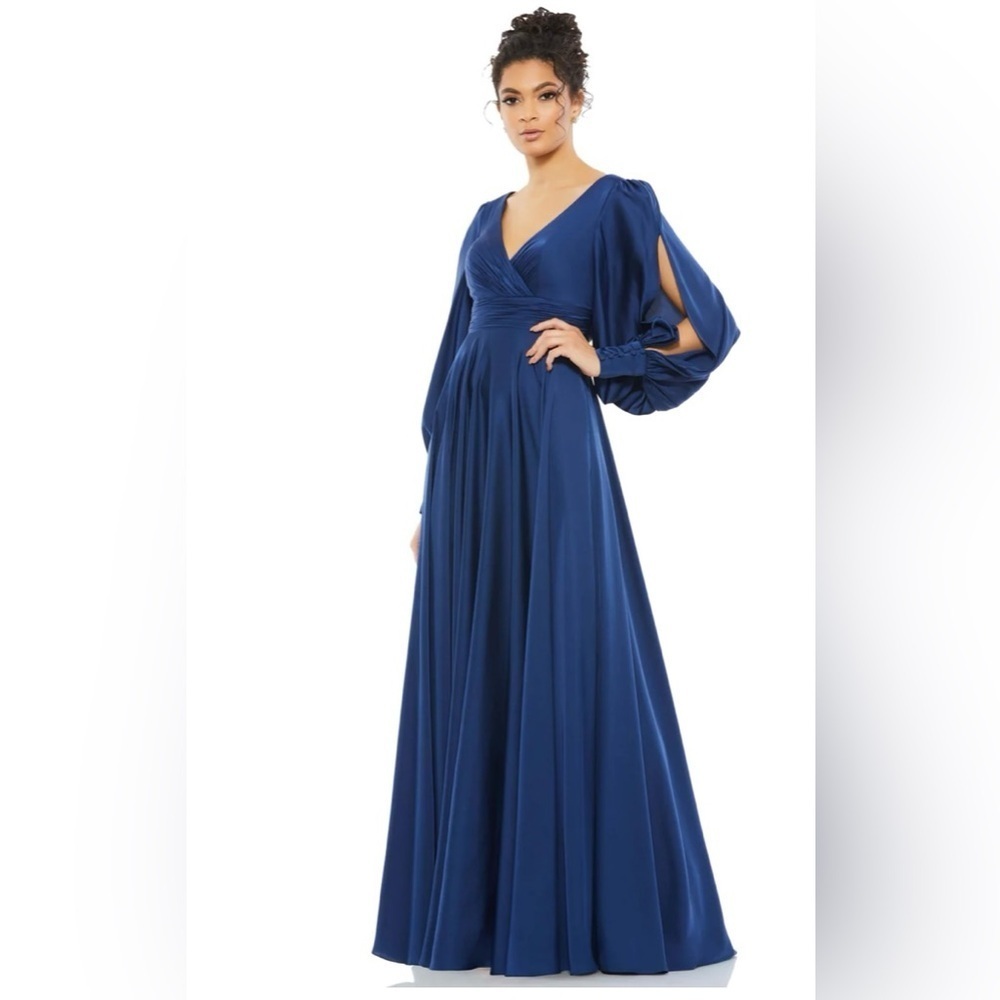 NWOT Flowy Split Bishop Sleeve Faux Wrap Midnight Gown 6